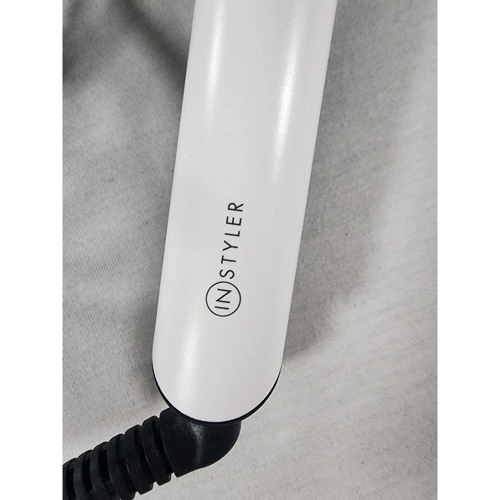 InStyler Glossie Ceramic Styling Heat Brush Straightening White Model 00620
